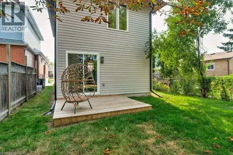 38 East 16th Street Hamilton ON L9A 4H9
