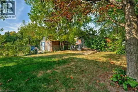 38 East 16th Street Hamilton ON L9A 4H9
