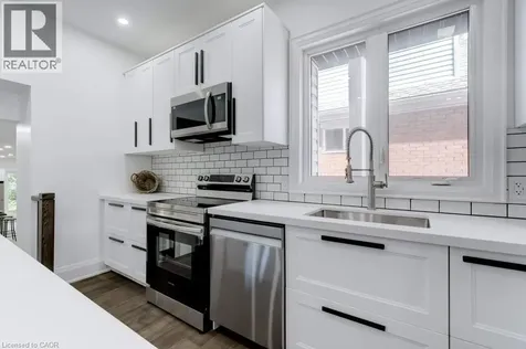 38 East 16th Street Hamilton ON L9A 4H9