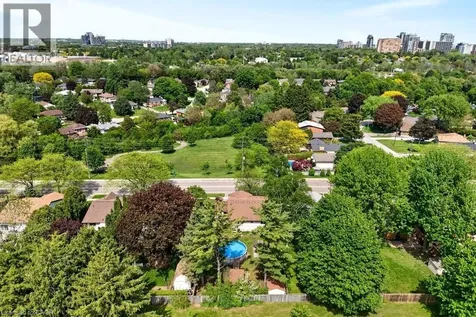 758 Francis Road Burlington ON L7T 4A3