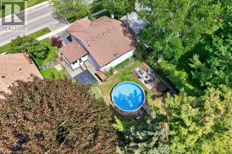 758 Francis Road Burlington ON L7T 4A3