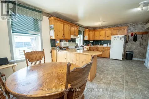 1168 County Road 4 Douro-dummer ON K9J 6Y2