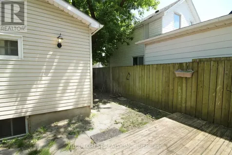 175 Davis Street Sarnia ON N7T 1A5