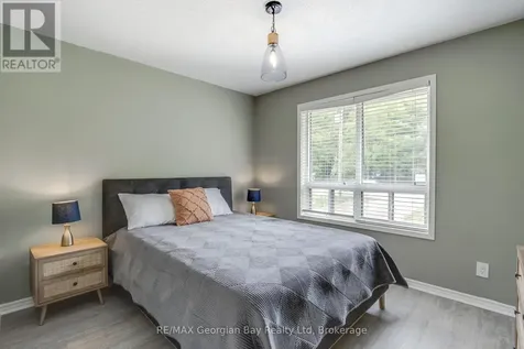 50 Leonard Road Tiny ON L9M 2H7