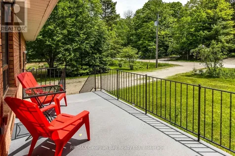 50 Leonard Road Tiny ON L9M 2H7