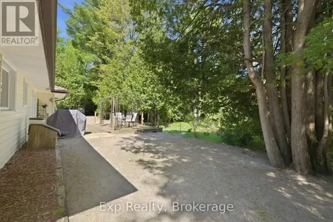 8227 Gilmour Road Port Hope ON L0A 1B0