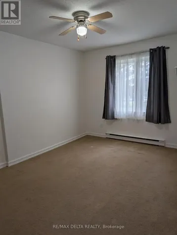 2044 Arrowsmith Drive Ottawa ON K1J 7V8