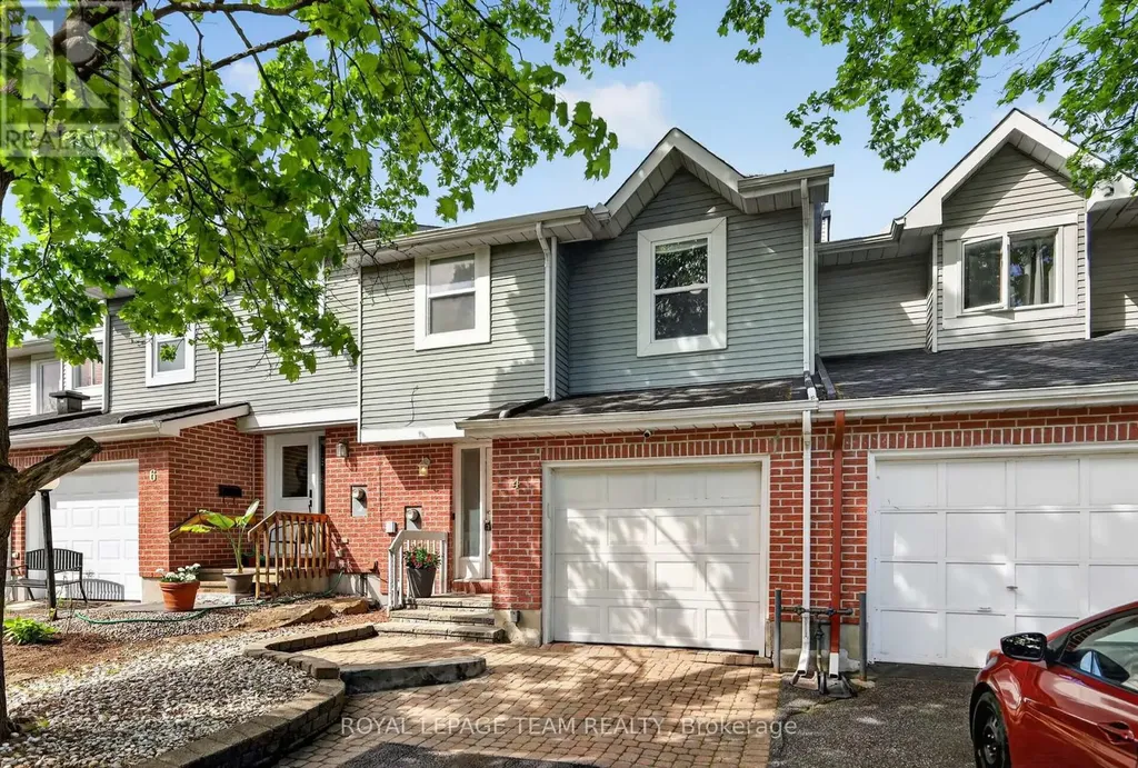 4 Mill Hill Road Ottawa ON K2H 9N4