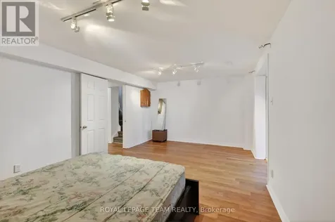4 Mill Hill Road Ottawa ON K2H 9N4