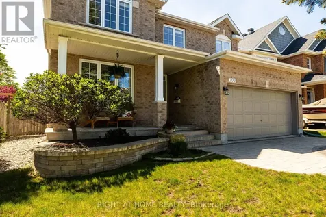 109 Coyote Crescent Ottawa ON K2S 2G4