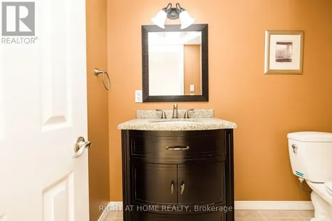 109 Coyote Crescent Ottawa ON K2S 2G4