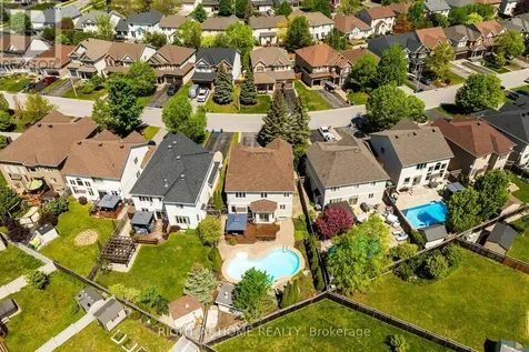 109 Coyote Crescent Ottawa ON K2S 2G4