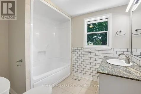 23 Biscayne Crescent Ottawa ON K2E 5R9