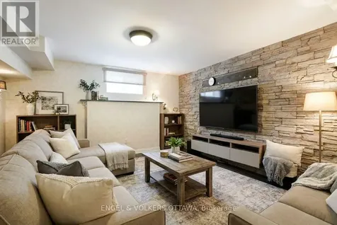 23 Biscayne Crescent Ottawa ON K2E 5R9