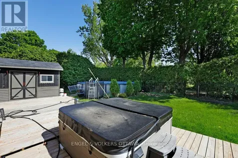 23 Biscayne Crescent Ottawa ON K2E 5R9