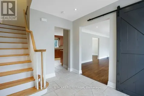 23 Biscayne Crescent Ottawa ON K2E 5R9