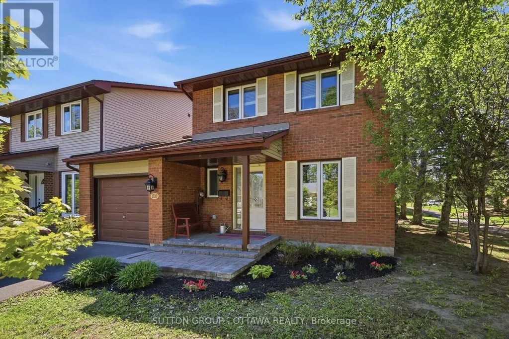 1530 Mimosa Avenue Ottawa ON K1G 4C9