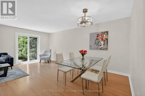 1530 Mimosa Avenue Ottawa ON K1G 4C9