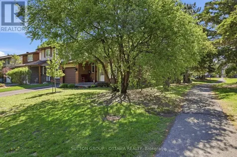 1530 Mimosa Avenue Ottawa ON K1G 4C9