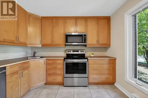 1530 Mimosa Avenue Ottawa ON K1G 4C9