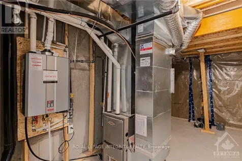 261 Elsie Macgill Walk Ottawa ON K2W 0L4