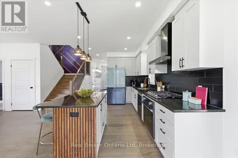 92 Moon Crescent Cambridge ON N1S 0C4