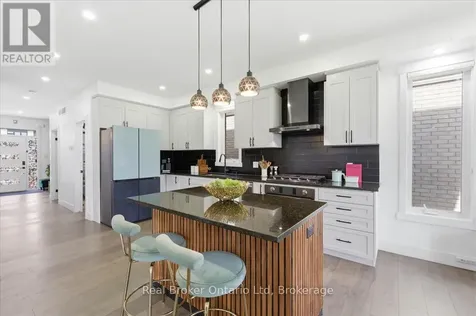 92 Moon Crescent Cambridge ON N1S 0C4