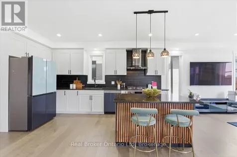 92 Moon Crescent Cambridge ON N1S 0C4