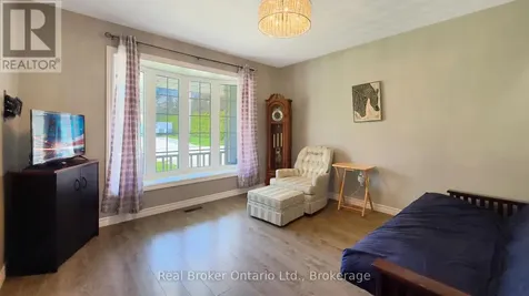 11 James Street West Minto ON N0G 1M0