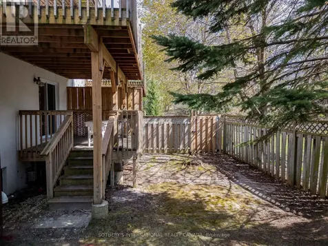 210 Arlberg Crescent Blue Mountains ON L9Y 0M1
