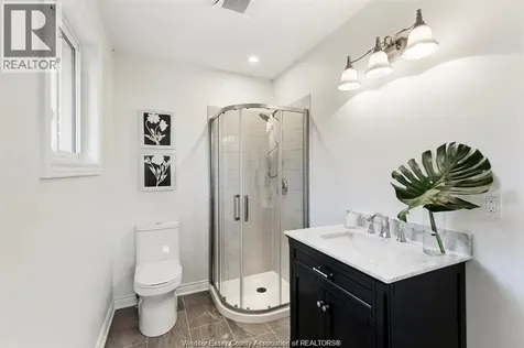 950 Kennedy West Windsor ON N9G 1T1