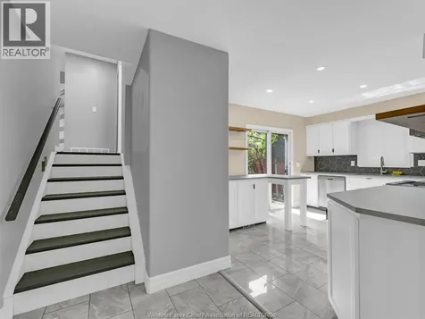 2823 Garvey Crescent Windsor ON N8W 4W7