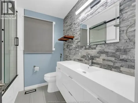 2823 Garvey Crescent Windsor ON N8W 4W7