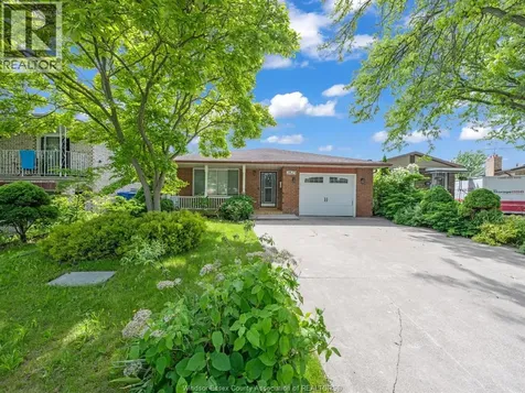 2823 Garvey Crescent Windsor ON N8W 4W7