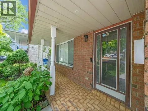 2823 Garvey Crescent Windsor ON N8W 4W7