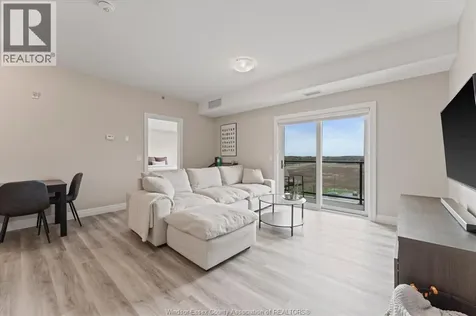 728 Brownstone Lakeshore ON N9K 0C4