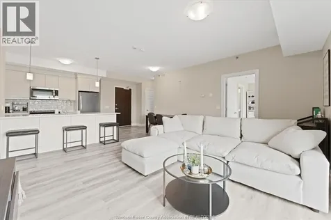 728 Brownstone Lakeshore ON N9K 0C4