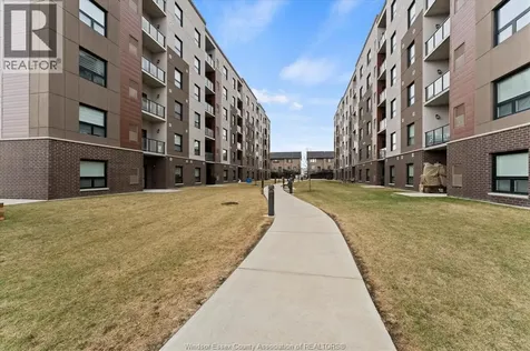 728 Brownstone Lakeshore ON N9K 0C4