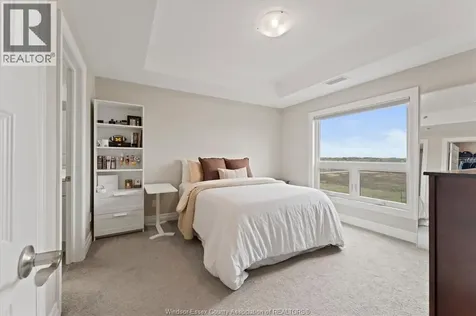 728 Brownstone Lakeshore ON N9K 0C4