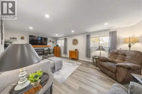 671 Nelson Street Wallaceburg ON N8A 4H5