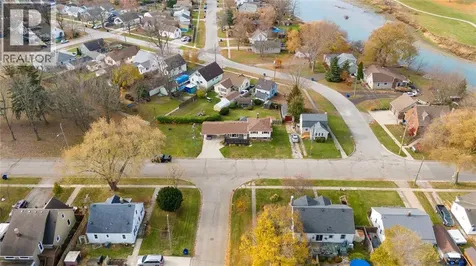 671 Nelson Street Wallaceburg ON N8A 4H5