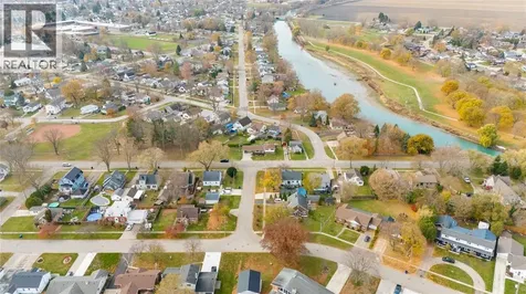 671 Nelson Street Wallaceburg ON N8A 4H5