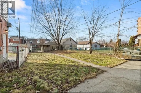 1389 Langlois Avenue Windsor ON N8X 4L8
