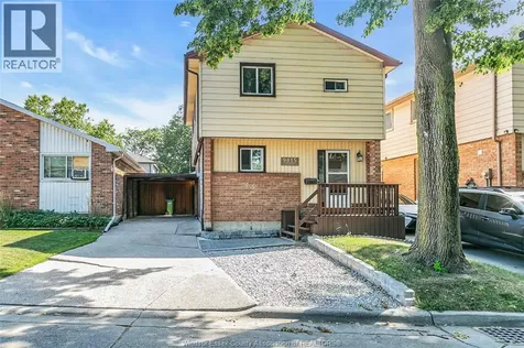 9015 Copperfield Court Windsor ON N8S 4H2