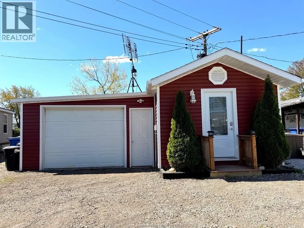 709 Heritage Road Kingsville ON N9Y 3B1
