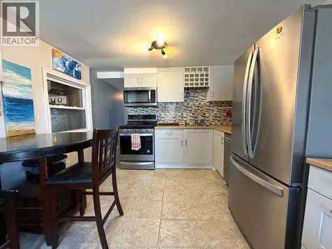 709 Heritage Road Kingsville ON N9Y 3B1