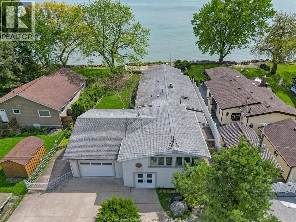 91 Willow Beach Amherstburg ON N9V 2Y8