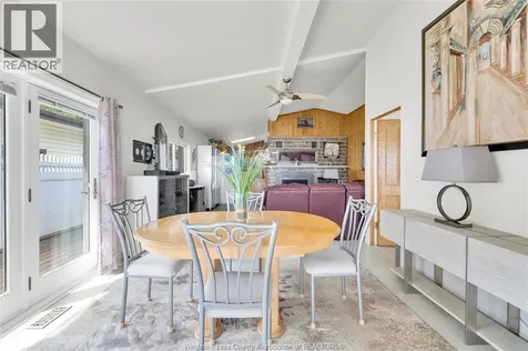 91 Willow Beach Amherstburg ON N9V 2Y8