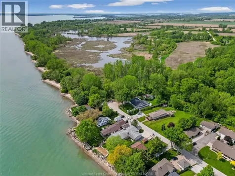 91 Willow Beach Amherstburg ON N9V 2Y8