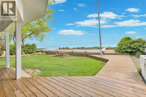91 Willow Beach Amherstburg ON N9V 2Y8